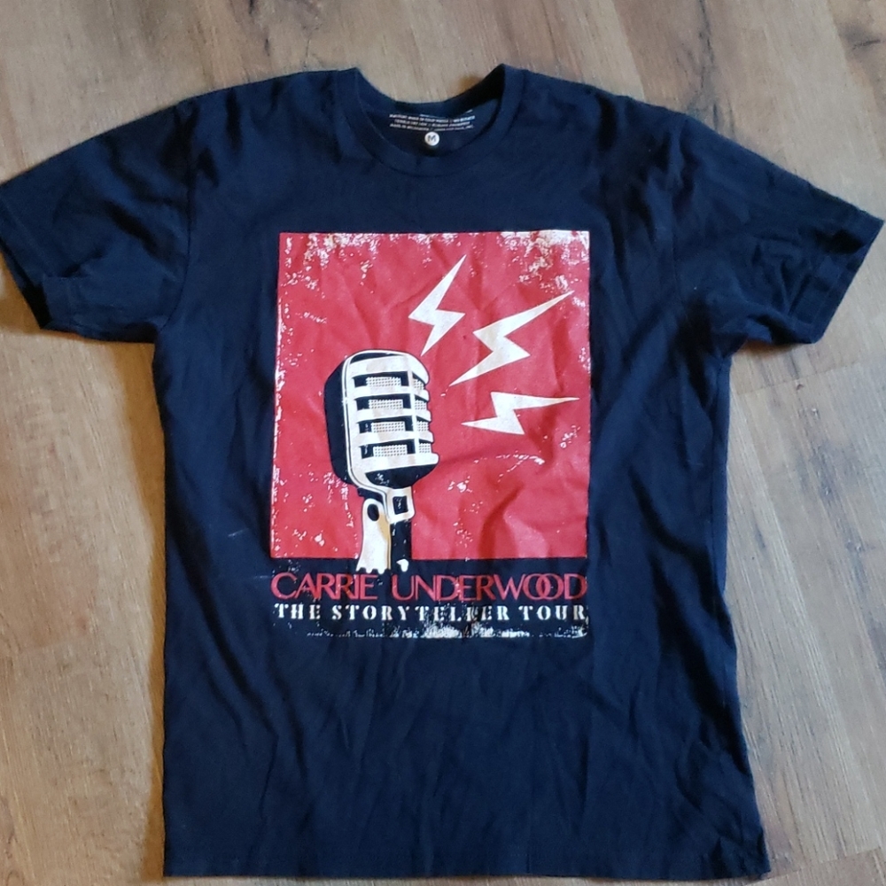 COPY - Carrie Underwood size M  tour shirt